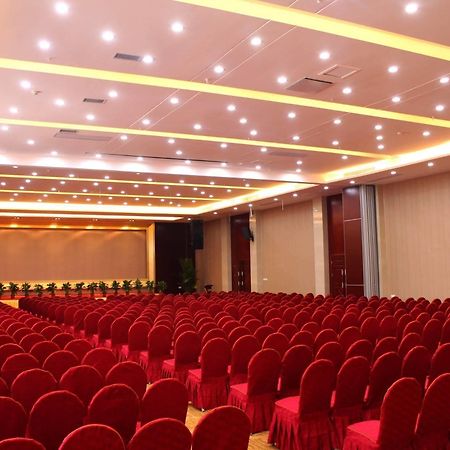 New Beacon Runfeng International Hotel Wuhan Esterno foto