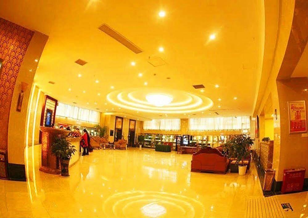 New Beacon Runfeng International Hotel Wuhan Esterno foto