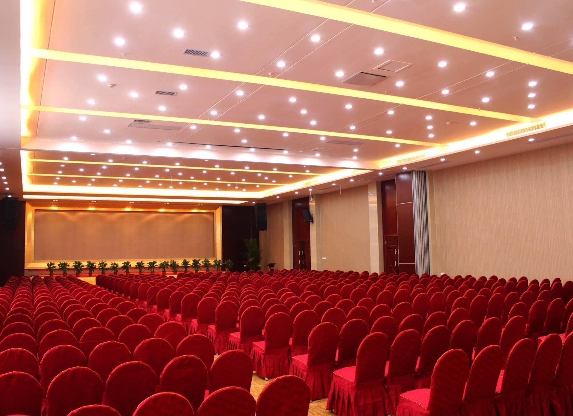New Beacon Runfeng International Hotel Wuhan Esterno foto