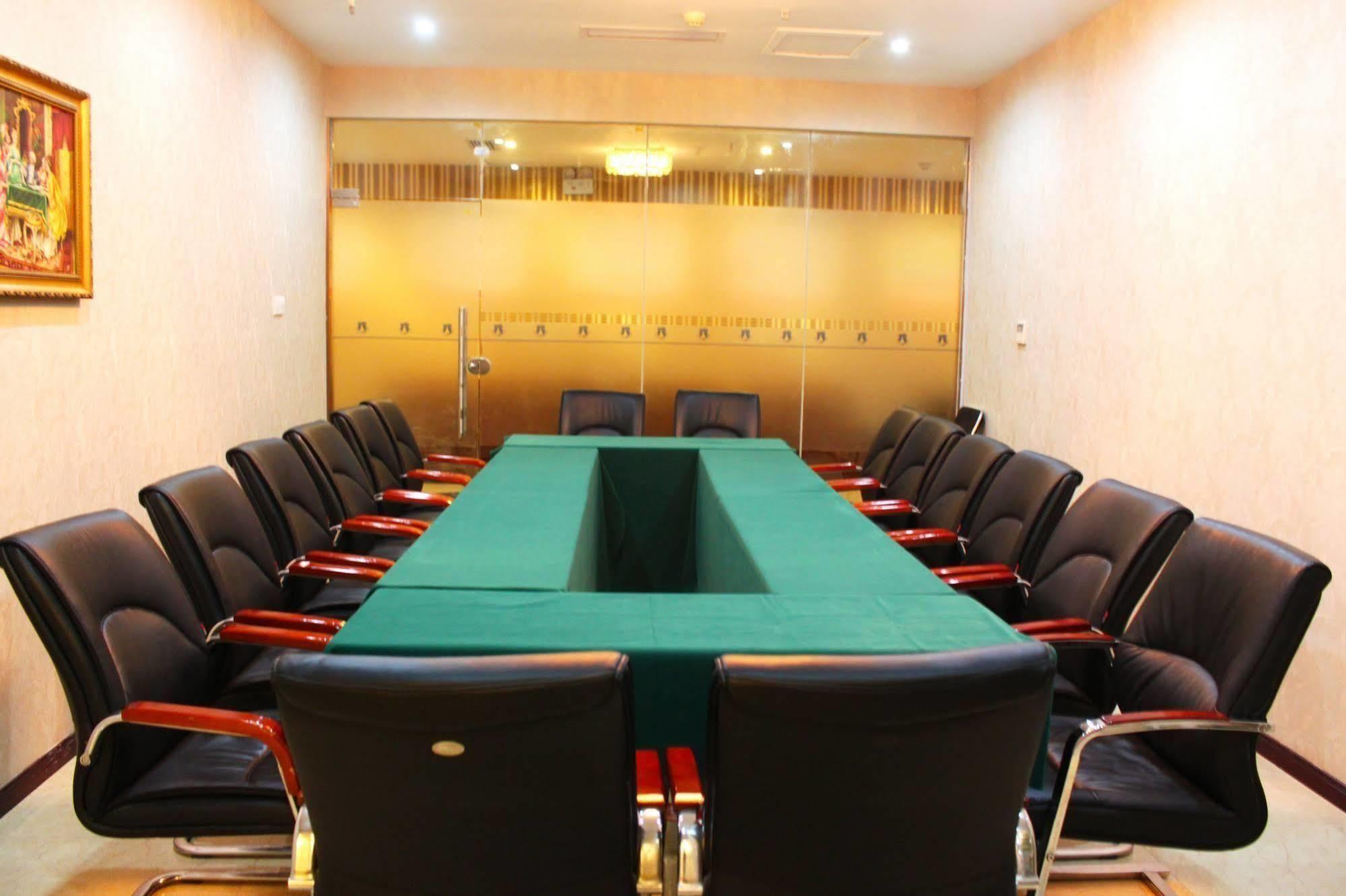New Beacon Runfeng International Hotel Wuhan Esterno foto