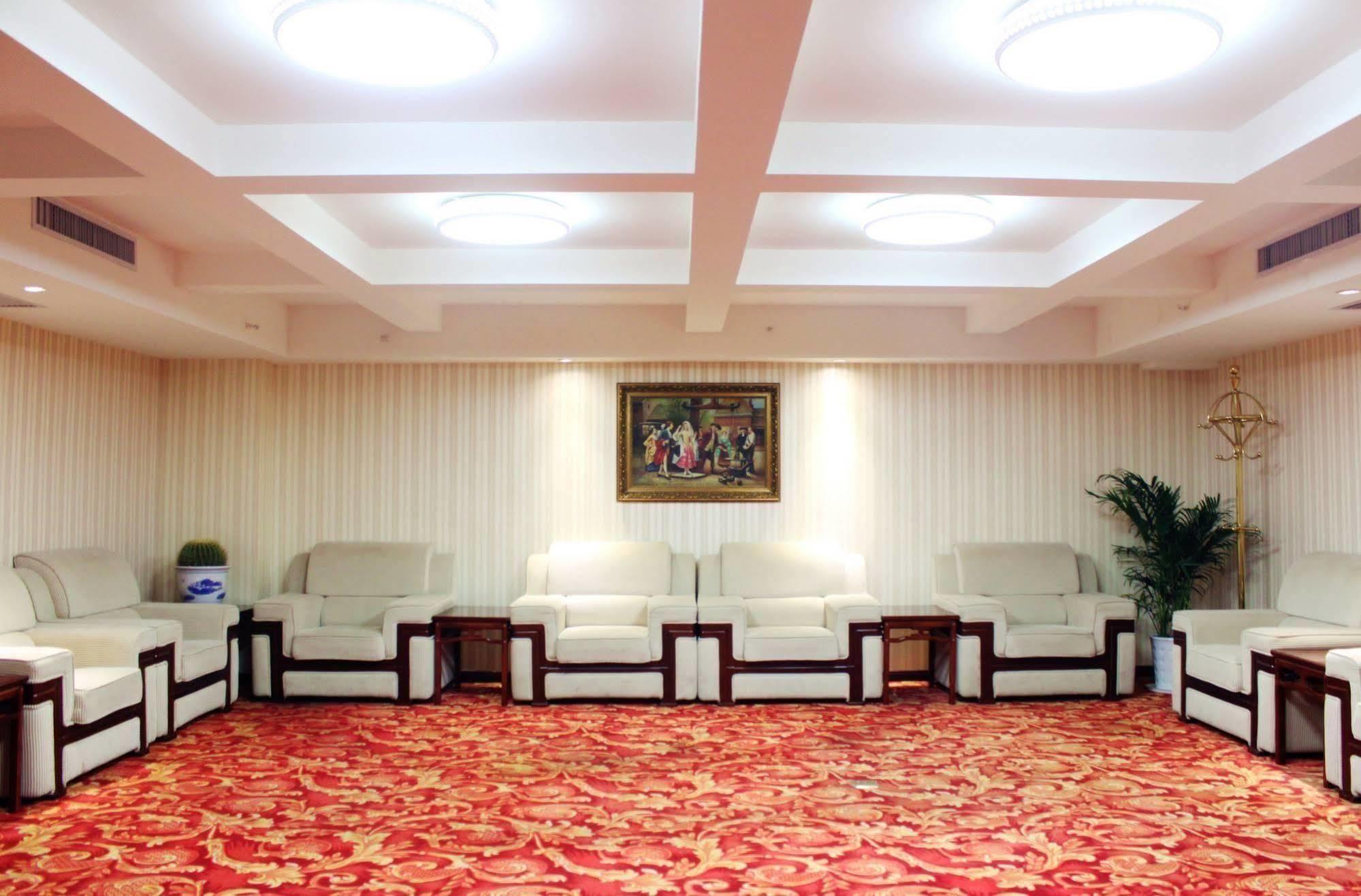 New Beacon Runfeng International Hotel Wuhan Esterno foto