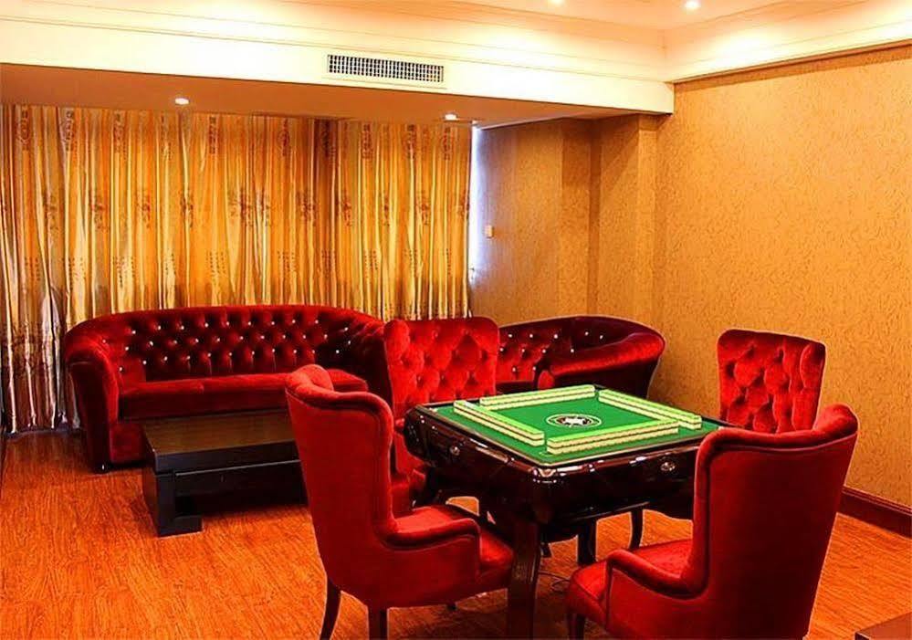 New Beacon Runfeng International Hotel Wuhan Esterno foto